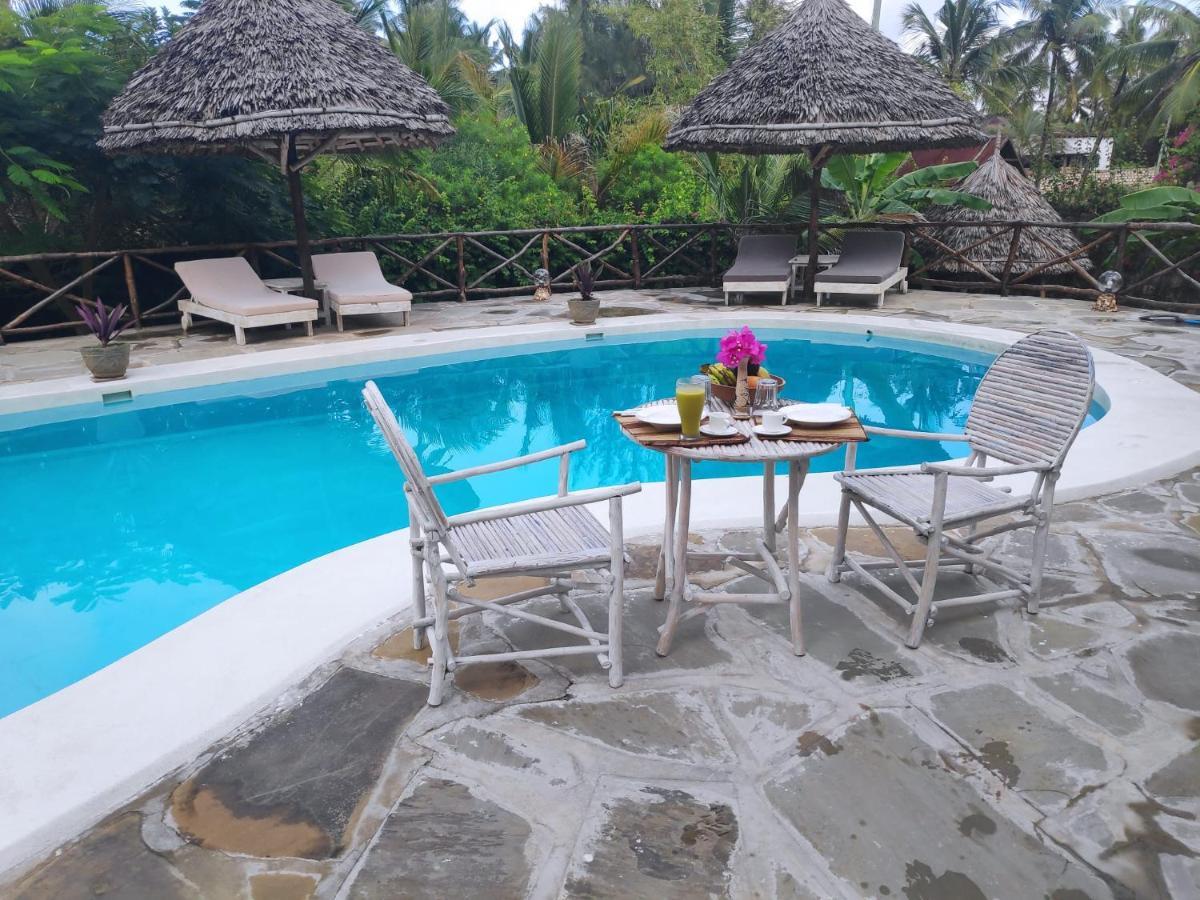 Kimya House, Watamu Bed & Breakfast Bagian luar foto